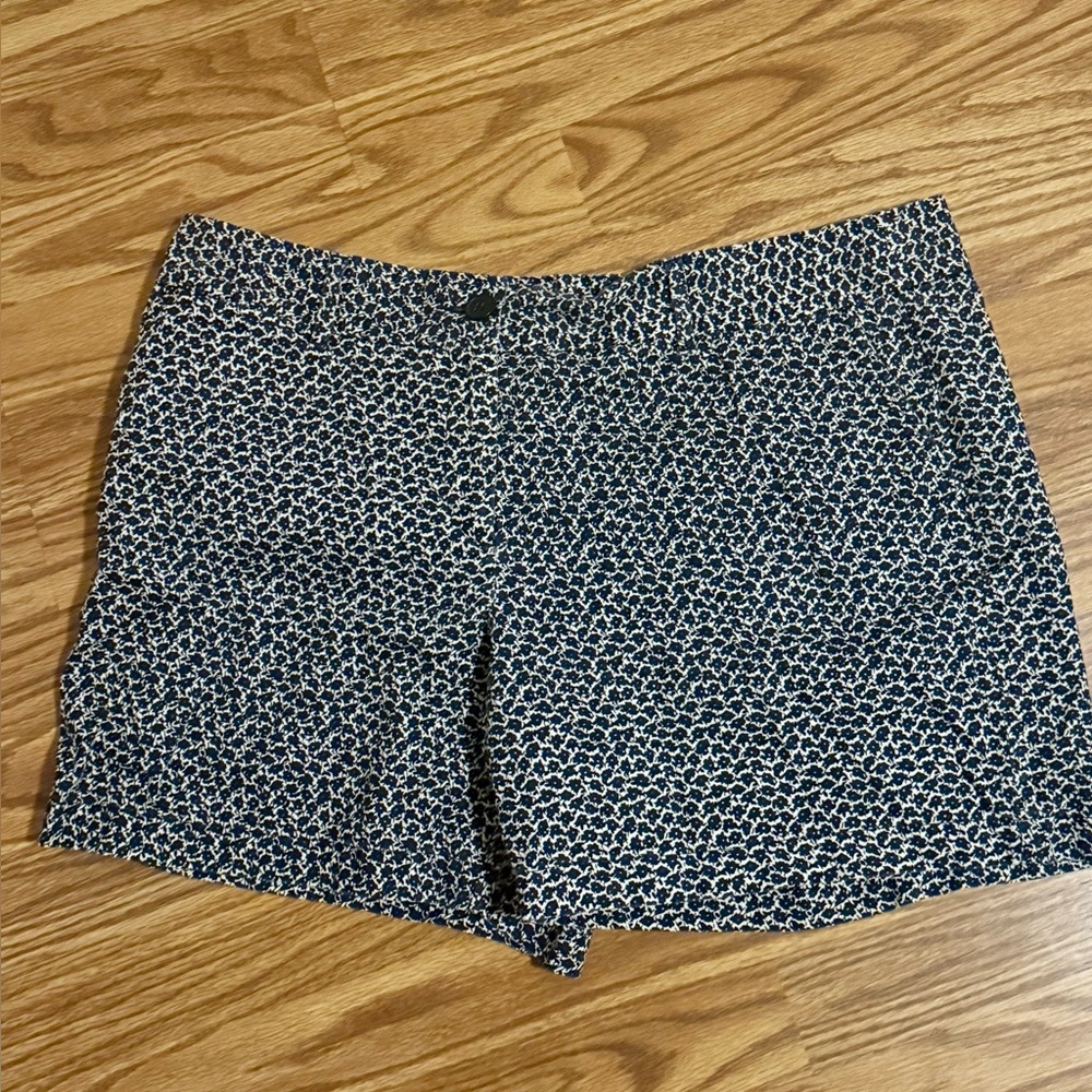 Loft Floral Patterned Navy blue & white Women's Shorts size 14